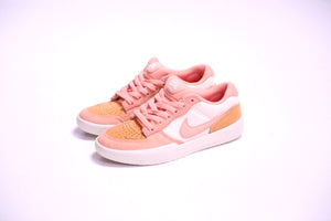 
                  
                    Nike SB Force 58 - Peach Apricot
                  
                