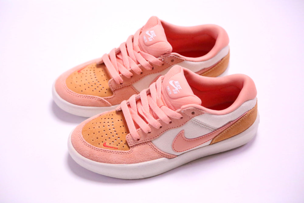 
                  
                    Nike SB Force 58 - Peach Apricot
                  
                
