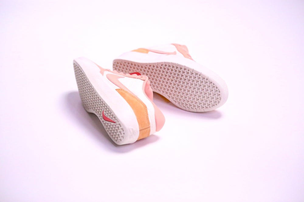 
                  
                    Nike SB Force 58 - Peach Apricot
                  
                