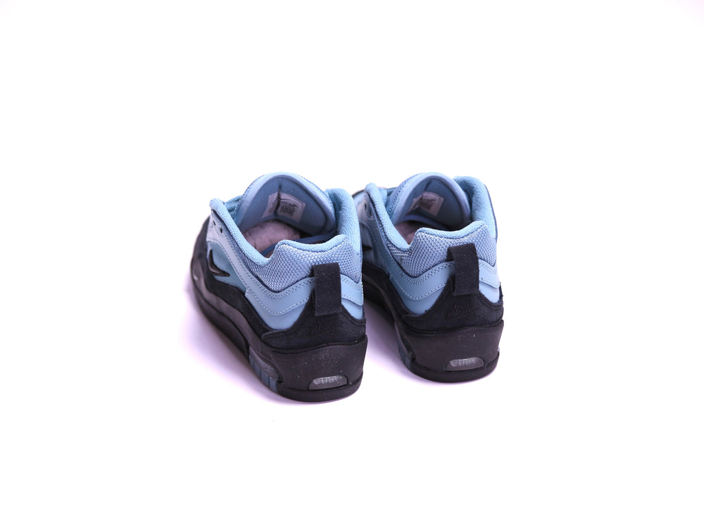 
                  
                    Nike SB Air Max Ishod - Denim HF7812-400
                  
                