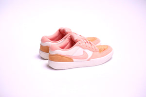 
                  
                    Nike SB Force 58 - Peach Apricot
                  
                