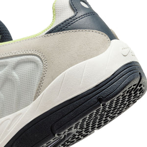 
                  
                    Nike SB Vertebrae Summit White
                  
                