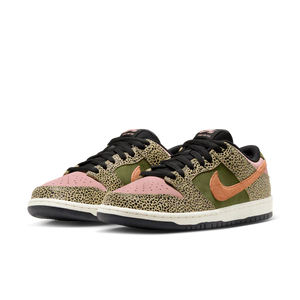 
                  
                    Nike SB Arts & Rec Dunk Low
                  
                