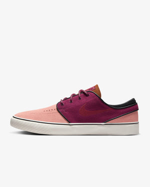 
                  
                    Nike SB Zoom Janoski OG+
                  
                