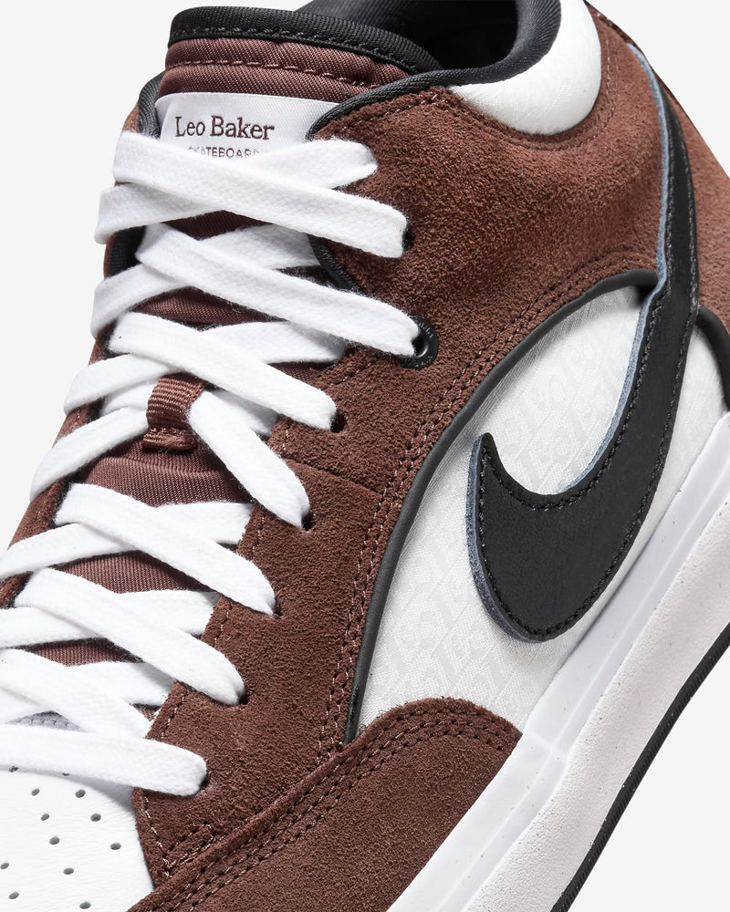 
                  
                    Nike SB React Leo “Light Chocolate”
                  
                