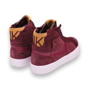 
                  
                    SB Zoom Blazer Mid PRM - DV7898-600
                  
                