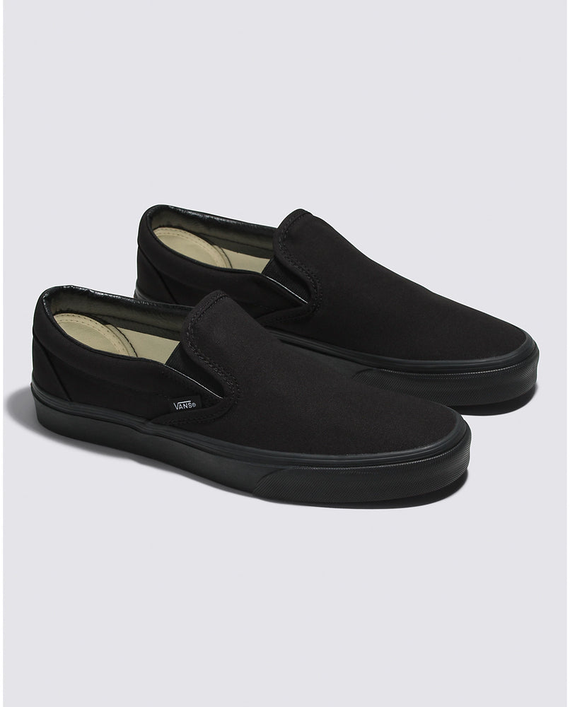 Vans slip on pro blackout best sale