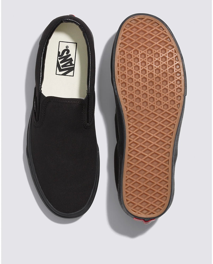 Vans slip on pro black out deals